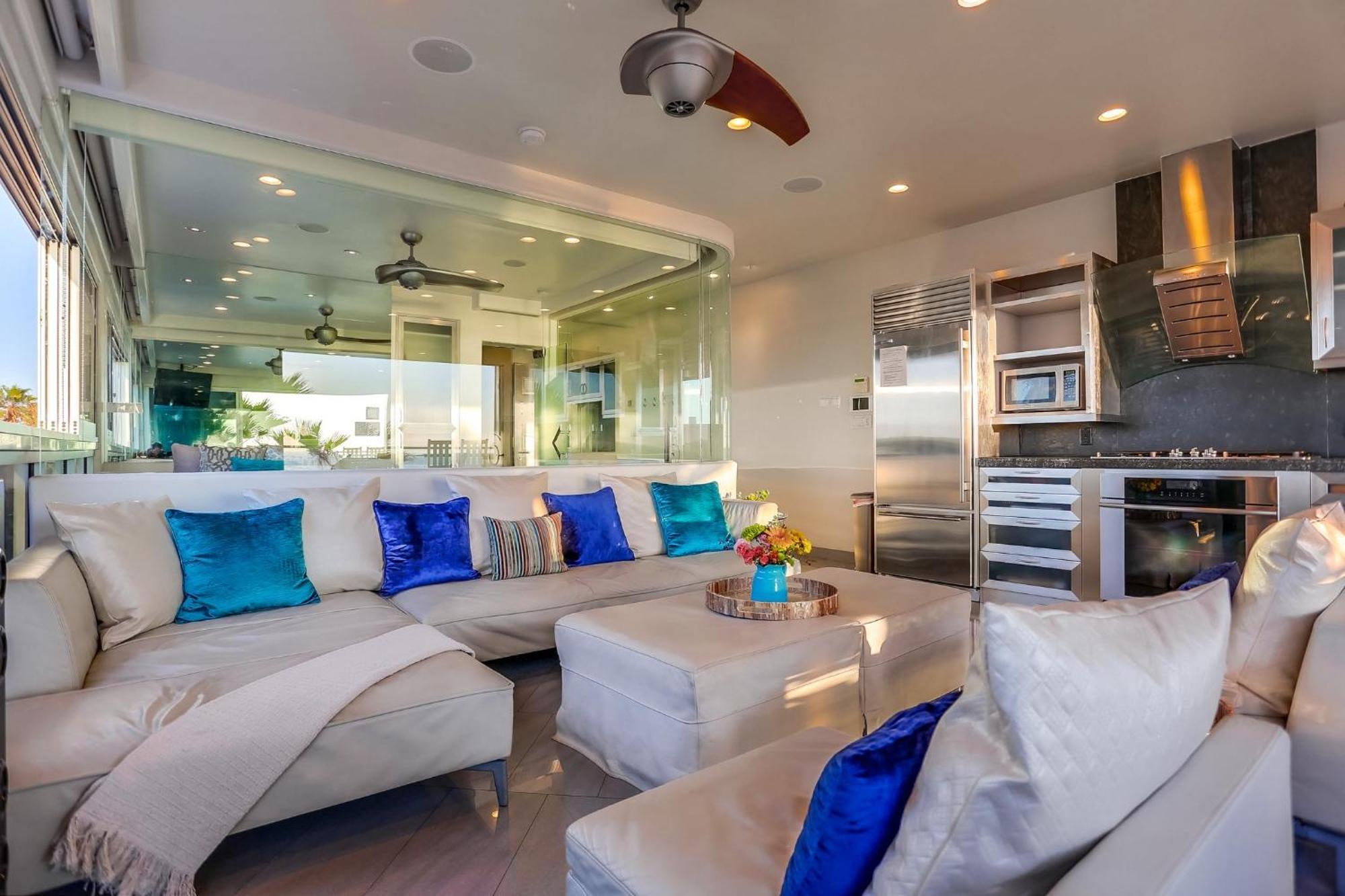 B5395 South Combo Apartment