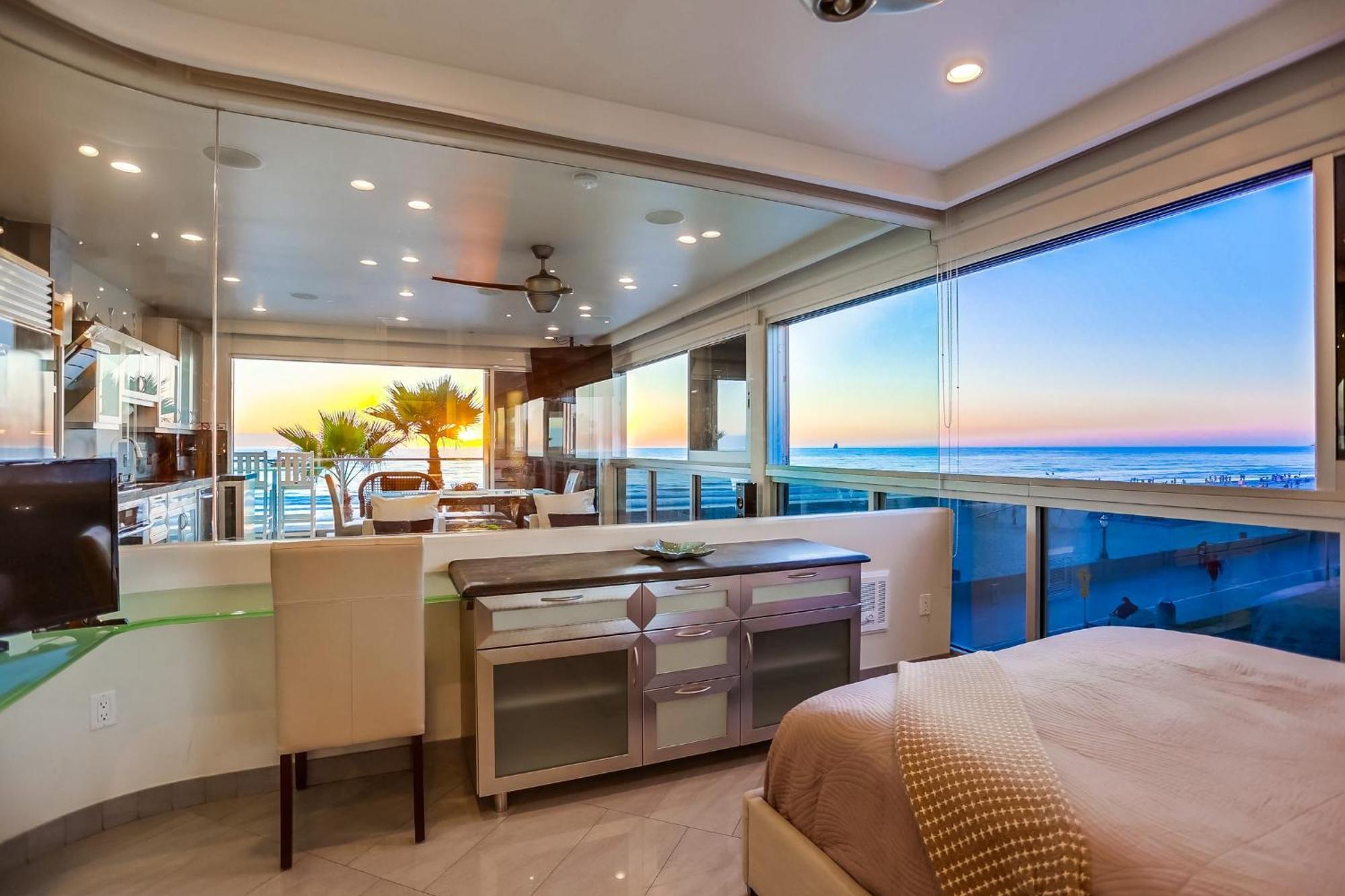 Apartment B5395 South Combo